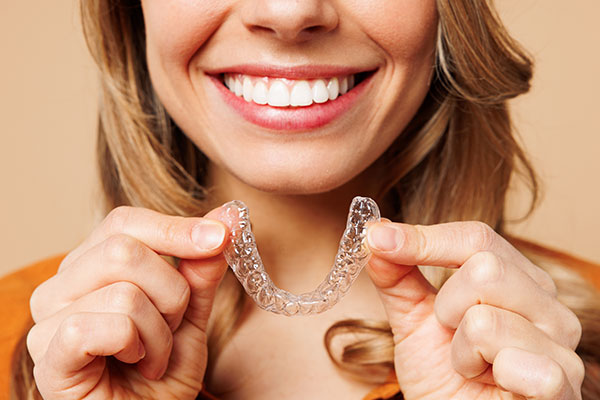 Use Cosmetic Dentistry To Enhance Your Smile In Port St  Lucie, FL